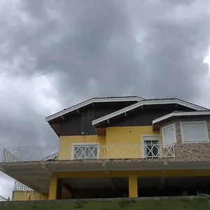 Casa de Férias Casa Amarela Com Vista, Campos do Jordão