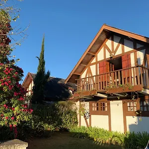 Casa de Férias Linda Casa! Aconchegante E Com ótima Localização, Campos do Jordão
